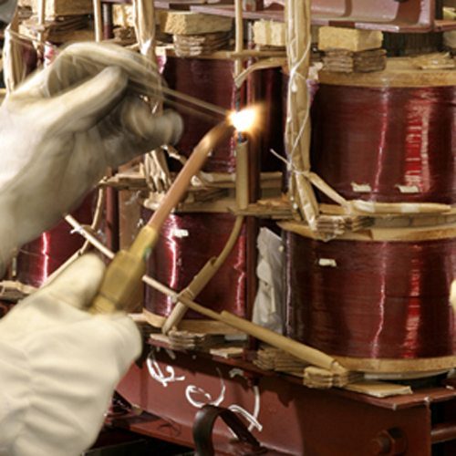 Manuteção de transformadores elétricos